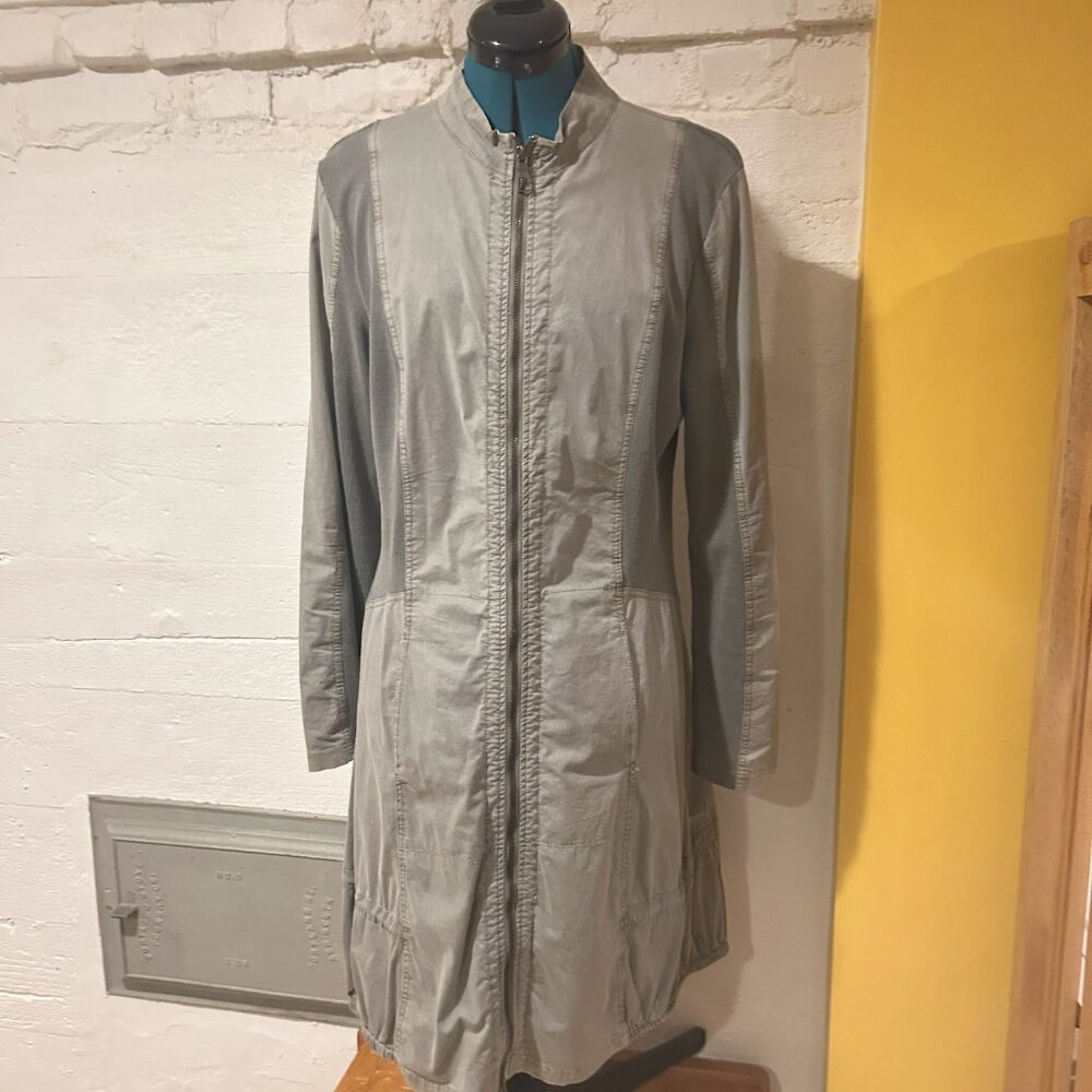 olive green long sleeve zippered dress